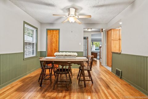 Tiny photo for 9252 S Sawyer Avenue, Evergreen Park, IL 60805 (MLS # 12494686)