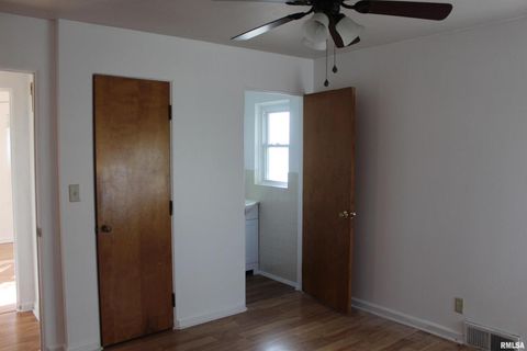 Tiny photo for 8 NORTHBROOK Drive, Mt Vernon, IL 62864 (MLS # EB460552)