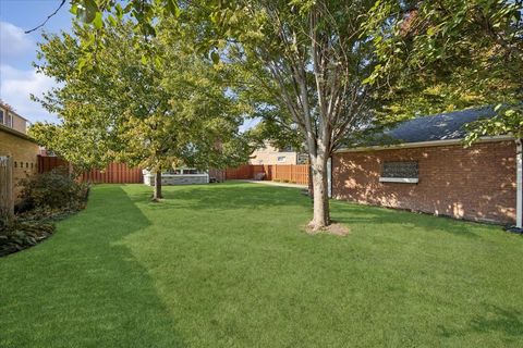Tiny photo for 1813 Manchester Avenue, Westchester, IL 60154 (MLS # 12498756)