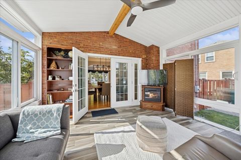 Tiny photo for 1813 Manchester Avenue, Westchester, IL 60154 (MLS # 12498756)