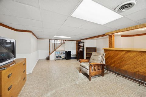 Tiny photo for 1813 Manchester Avenue, Westchester, IL 60154 (MLS # 12498756)