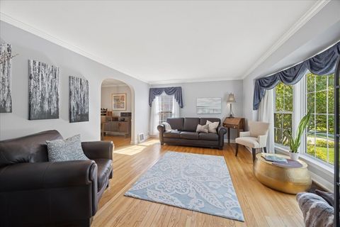 Tiny photo for 1813 Manchester Avenue, Westchester, IL 60154 (MLS # 12498756)