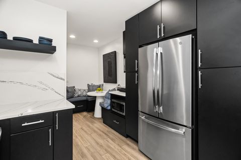 Tiny photo for 3300 N Lake Shore Drive #8D, Chicago, IL 60657 (MLS # 12545090)