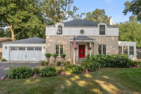 Photo of 365 Hampshire Lane, Lakewood, IL 60014 (MLS # 12730377)