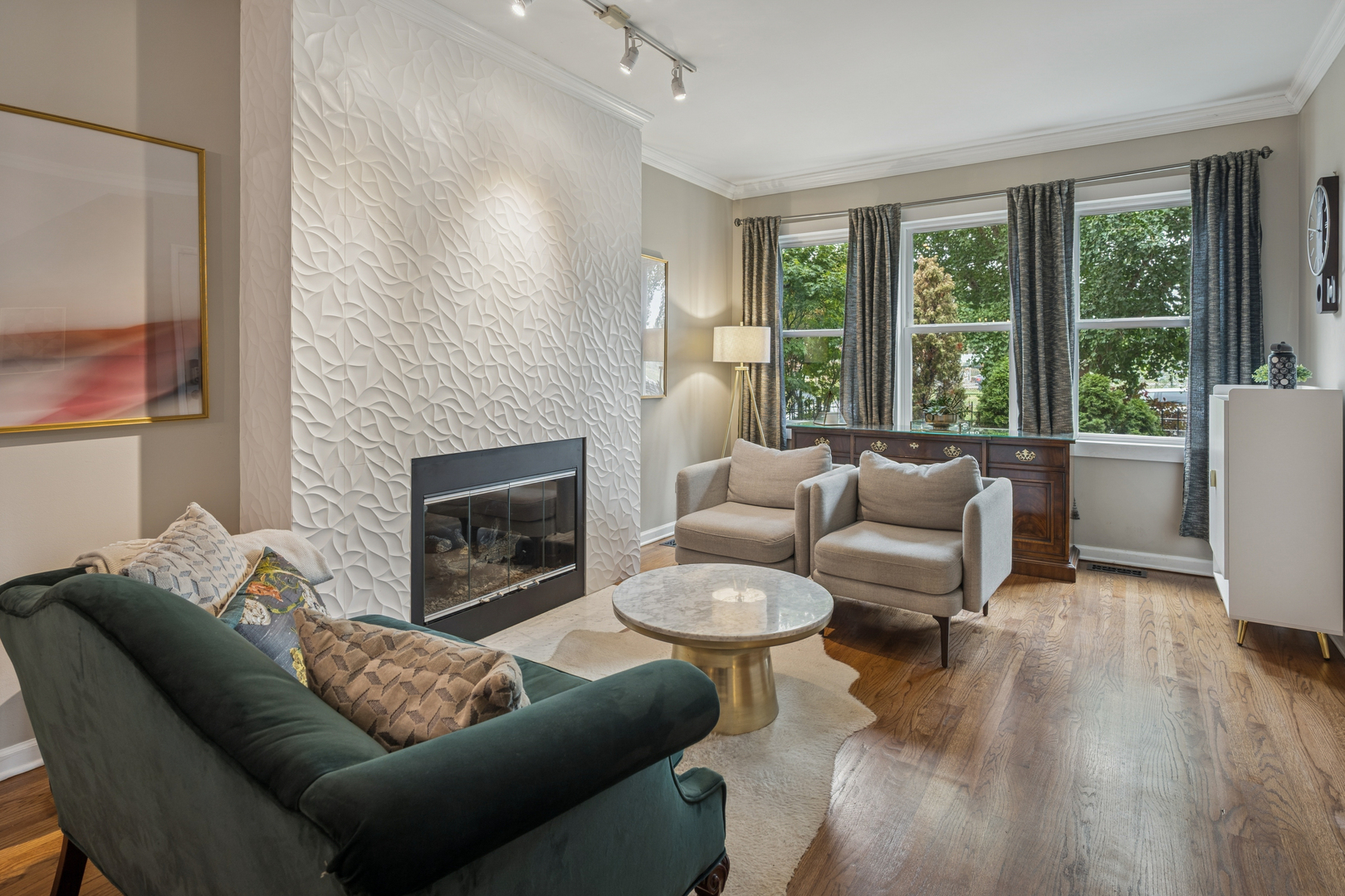 1329 N Mohawk Street 1