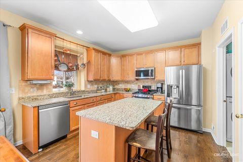 Tiny photo for 293 Dogwood Street, Bolingbrook, IL 60490 (MLS # 12568791)