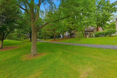 Tiny photo for 2528 Sun Valley Road, Lisle, IL 60532 (MLS # 12732617)