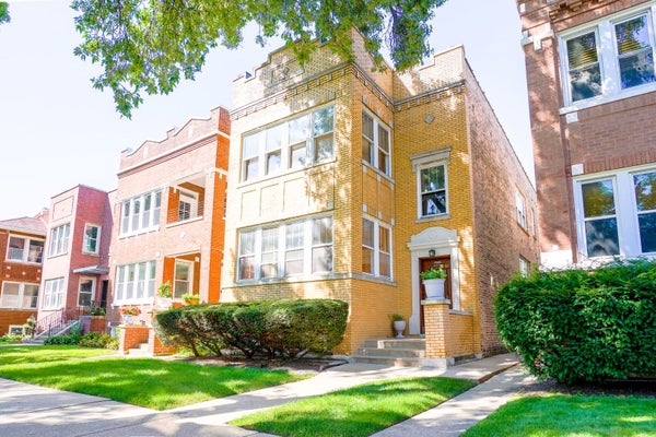 3328 N SPRINGFIELD AVE, CHICAGO, IL 60618 - Image 37d5227d681d8e9ceaed9f7ae8a0d75a/2085331951