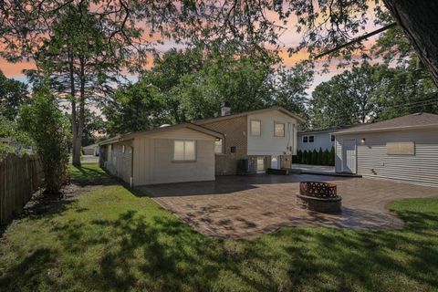 Tiny photo for 195 7th Street, Wheeling, IL 60090 (MLS # 12452519)