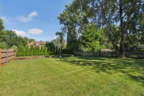 Tiny photo for 195 7th Street, Wheeling, IL 60090 (MLS # 12452519)