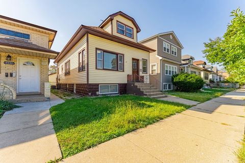 Photo of 5335 W Barry Avenue, Chicago, IL 60641 (MLS # 12524671)