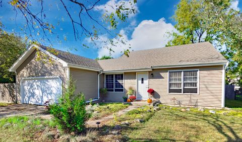 Photo of 301 N Huntington Drive, McHenry, IL 60050 (MLS # 12488356)