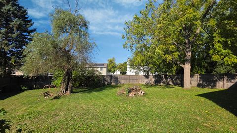 Tiny photo for 301 N Huntington Drive, McHenry, IL 60050 (MLS # 12488356)