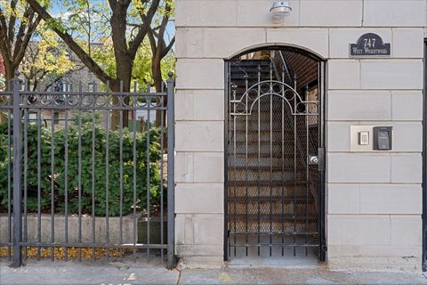 Tiny photo for 747 W Wrightwood Avenue #c, Chicago, IL 60614 (MLS # 12483491)