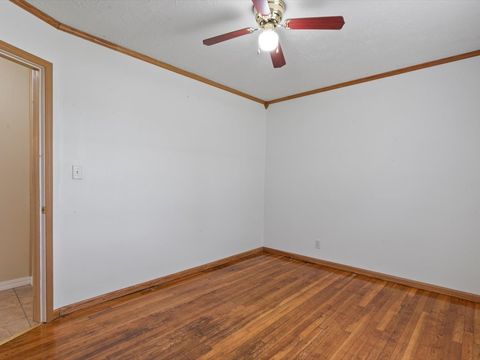 Tiny photo for 1610 Wisconsin Street, Le Claire, IA 52753 (MLS # 12590684)