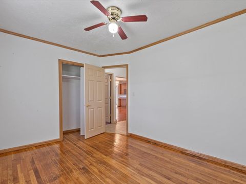 Tiny photo for 1610 Wisconsin Street, Le Claire, IA 52753 (MLS # 12590684)