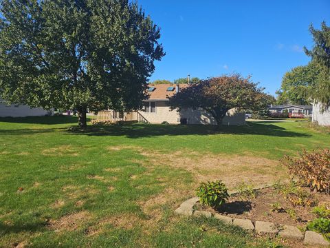 Tiny photo for 108 SEQUOYAH Court, Poplar Grove, IL 61065 (MLS # 12501832)