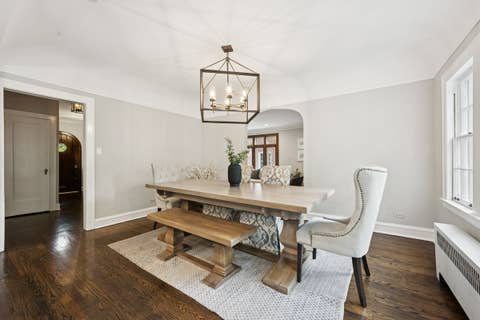 Tiny photo for 2019 BEECHWOOD Avenue, Wilmette, IL 60091 (MLS # 12732225)