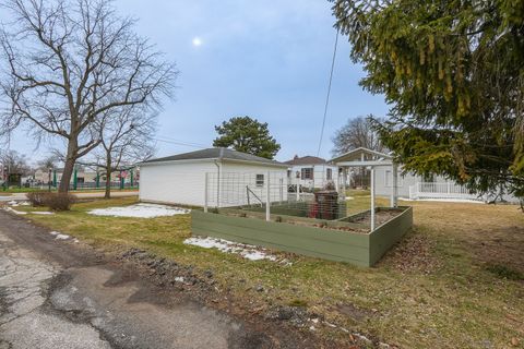 Tiny photo for 125 W Second Street, Manteno, IL 60950 (MLS # 12567018)