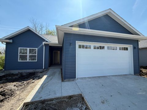 405 E larmon Street, Tolono, IL 61880 - #: 12519865