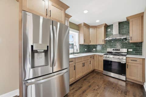 Tiny photo for 10516 S King Drive, Chicago, IL 60628 (MLS # 12688134)