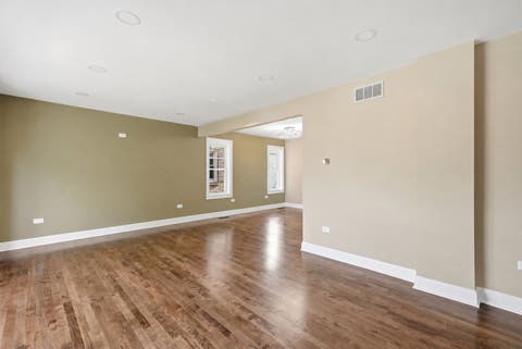 Tiny photo for 10516 S King Drive, Chicago, IL 60628 (MLS # 12688134)