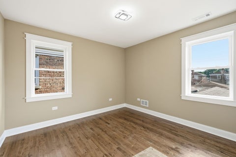 Tiny photo for 10516 S King Drive, Chicago, IL 60628 (MLS # 12688134)