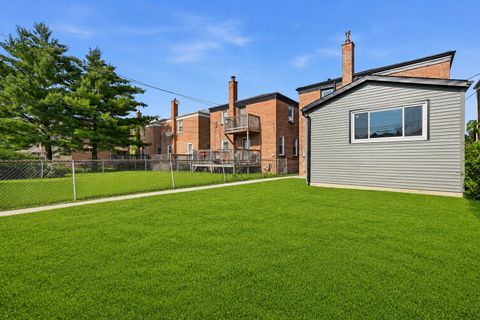 Tiny photo for 10516 S King Drive, Chicago, IL 60628 (MLS # 12688134)