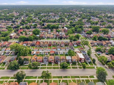 Tiny photo for 10516 S King Drive, Chicago, IL 60628 (MLS # 12688134)