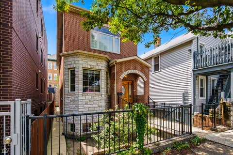 Tiny photo for 1435 W 16th Street, Chicago, IL 60608 (MLS # 12707063)