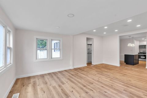 Tiny photo for 313 Grand Boulevard, Loves Park, IL 61111 (MLS # 12500748)