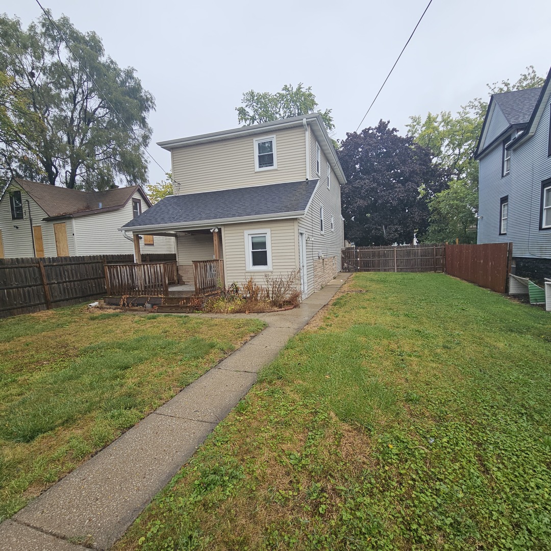 906 S 10th Avenue