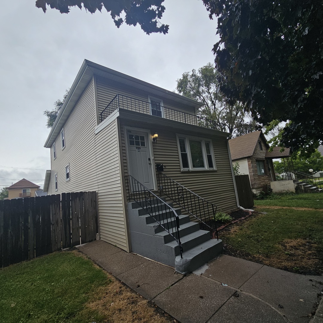 906 S 10th Avenue
