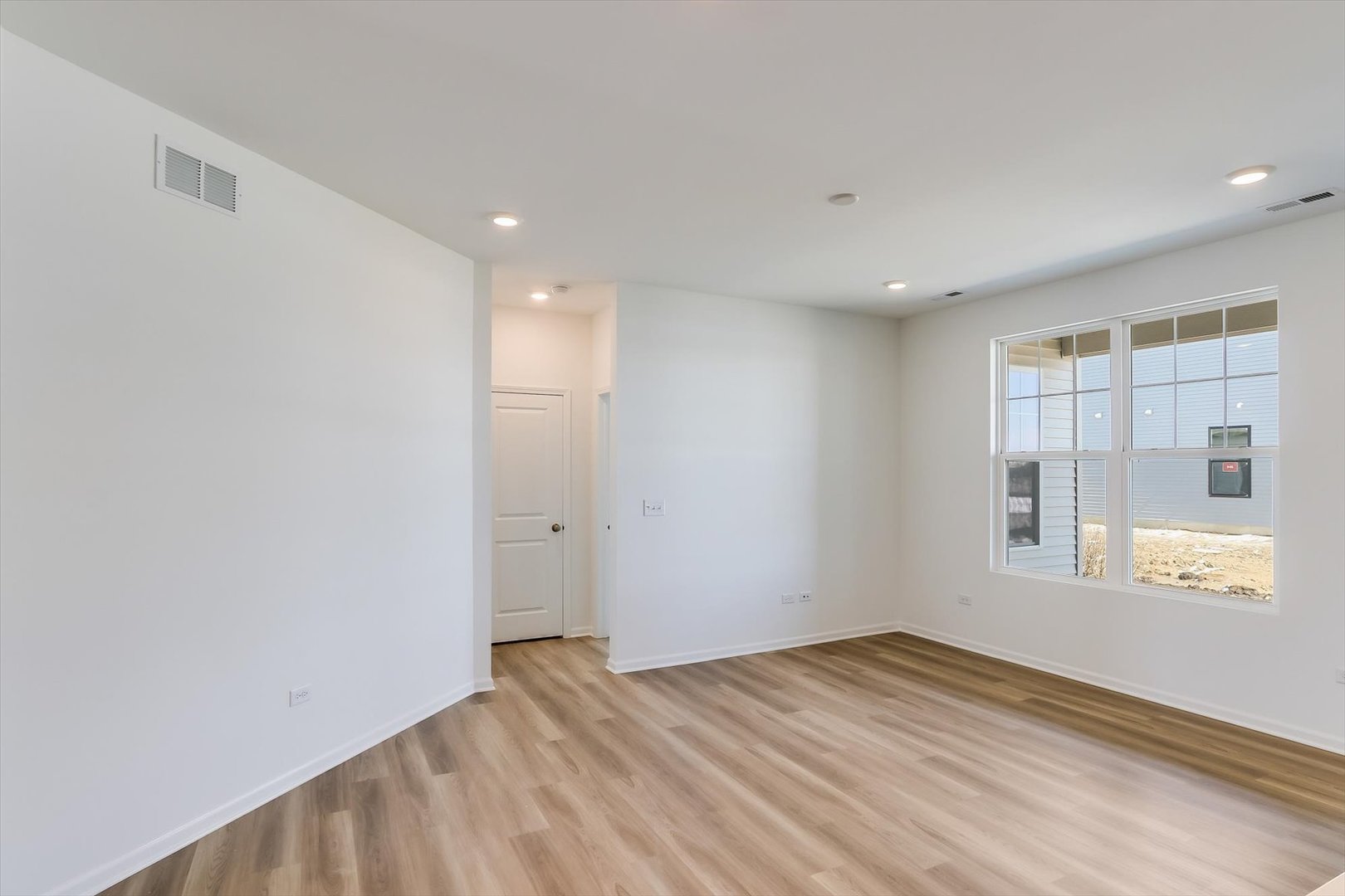 25418 W Alabaster Circle