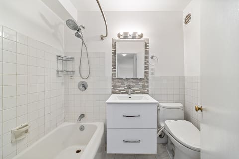 Tiny photo for 2909 N Sheridan Road #1703, Chicago, IL 60657 (MLS # 12736627)