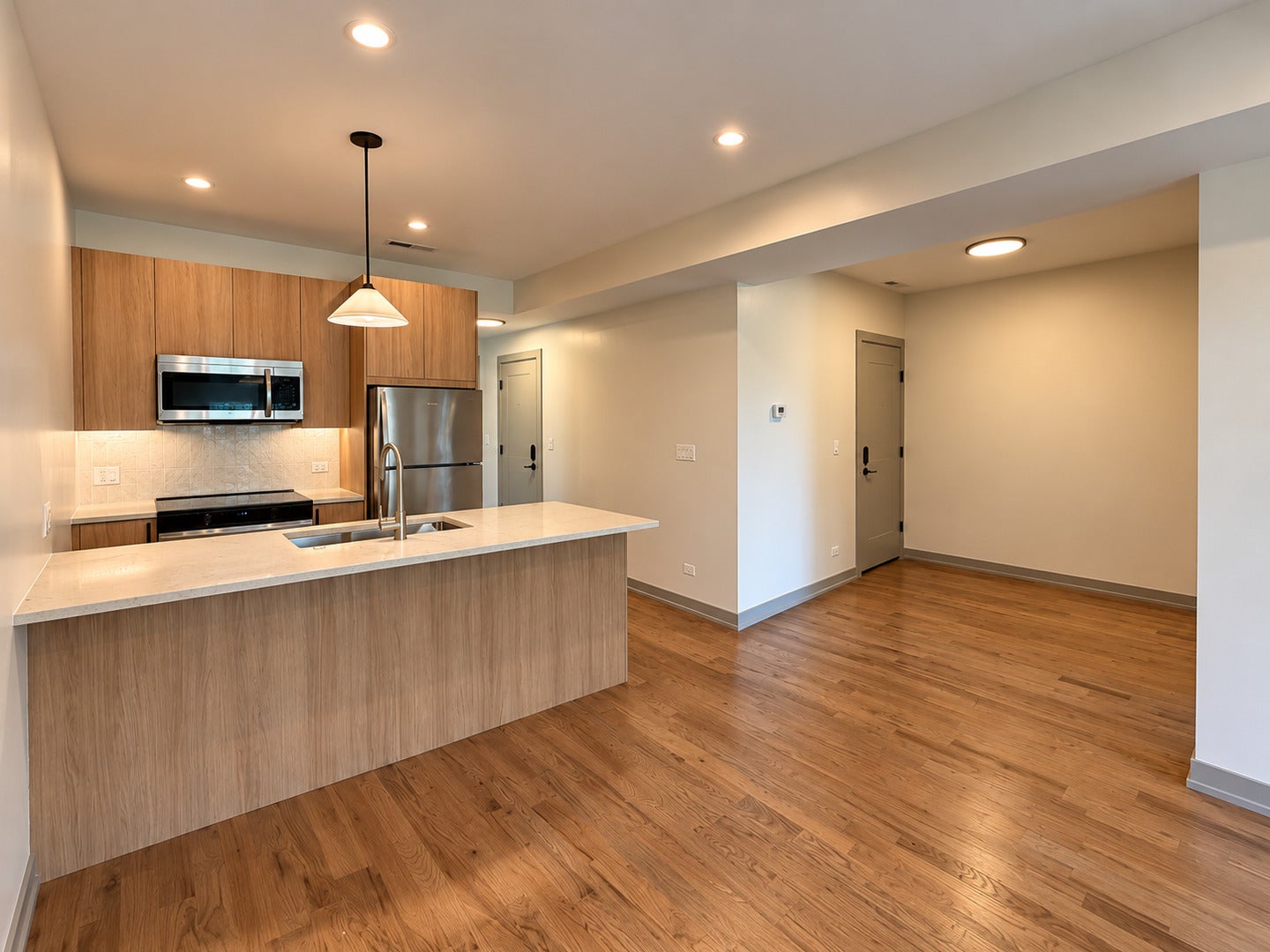 1329 W Estes Avenue 3B