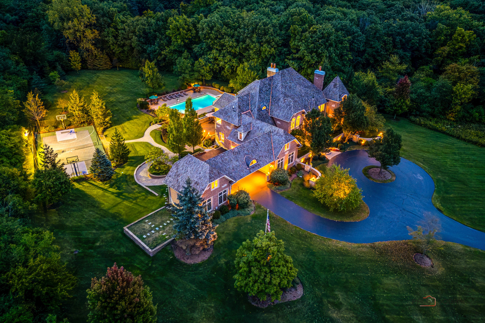 5 Jennifer Court
