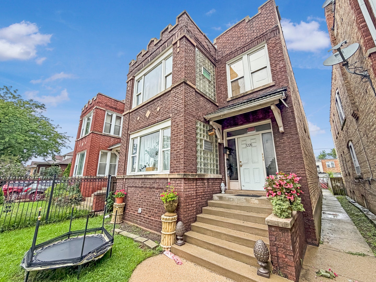 3220 W 65TH Place
