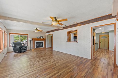 Tiny photo for 616 S Ahrens Avenue, Lombard, IL 60148 (MLS # 12482311)