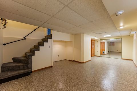 Tiny photo for 616 S Ahrens Avenue, Lombard, IL 60148 (MLS # 12482311)
