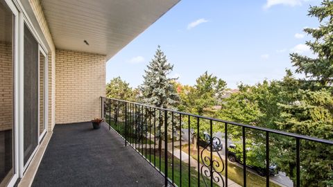 Tiny photo for 7911 W 157th Street #2W, Orland Park, IL 60462 (MLS # 12496781)