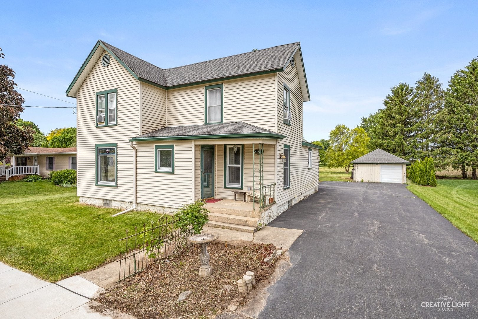 209 N Shabbona Road