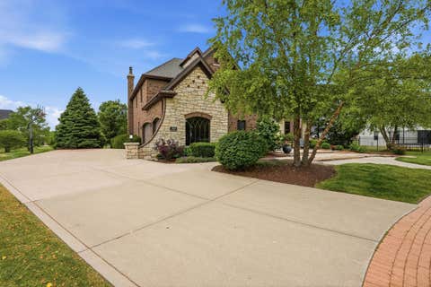 Tiny photo for 16116 Sandy Banks Court, Homer Glen, IL 60491 (MLS # 12627470)