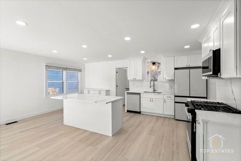 Tiny photo for 523 Hamilton Avenue, Westmont, IL 60559 (MLS # 12516246)