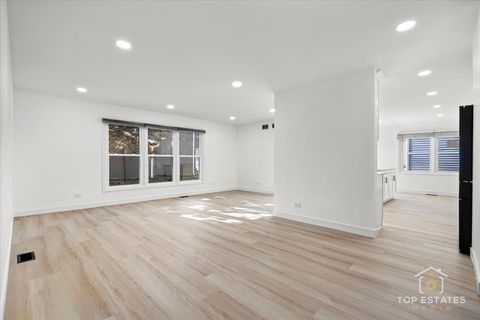 Tiny photo for 523 Hamilton Avenue, Westmont, IL 60559 (MLS # 12516246)