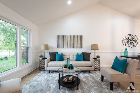 Tiny photo for 51 W FABISH Drive, Buffalo Grove, IL 60089 (MLS # 12496183)