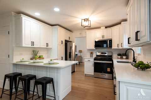 Tiny photo for 51 W FABISH Drive, Buffalo Grove, IL 60089 (MLS # 12496183)