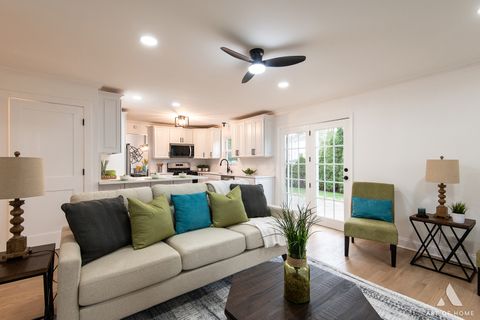 Tiny photo for 51 W FABISH Drive, Buffalo Grove, IL 60089 (MLS # 12496183)