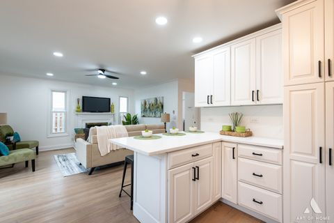 Tiny photo for 51 W FABISH Drive, Buffalo Grove, IL 60089 (MLS # 12496183)