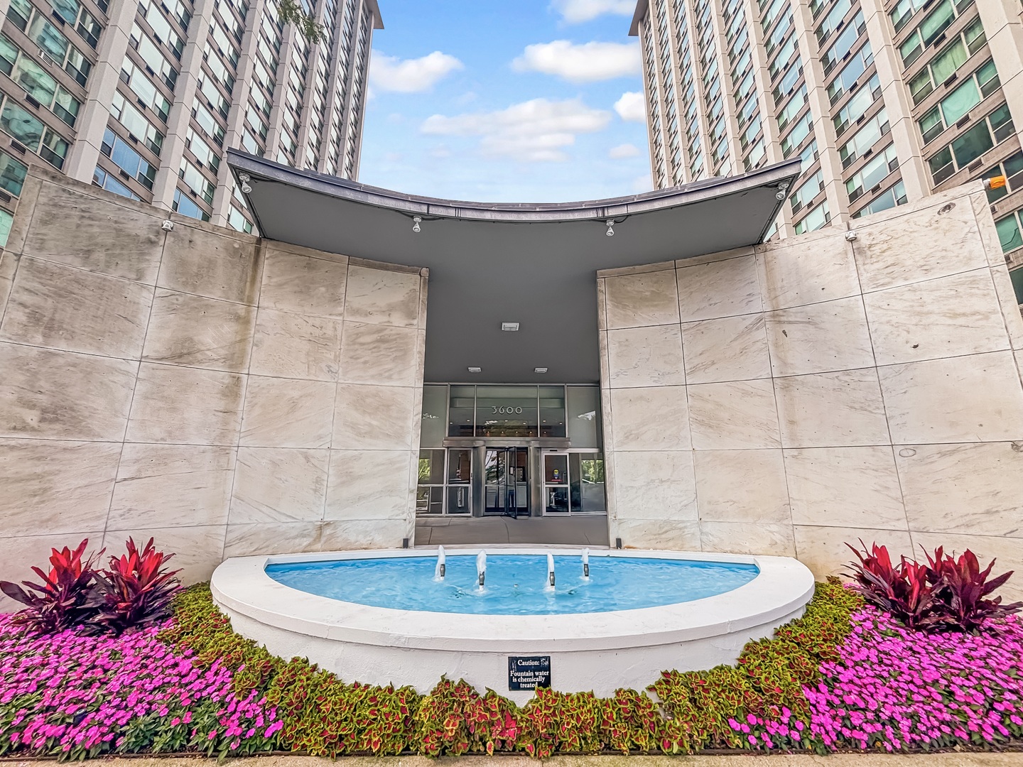 3600 N LAKE SHORE Drive 1518